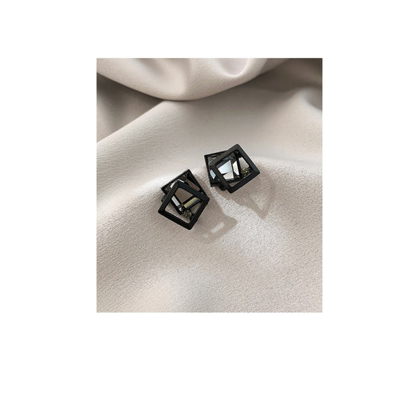 Black Glass Geometric Earrings mambillia 