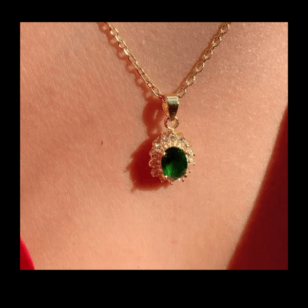 Emerald Pendant Necklace Necklaces mambillia 