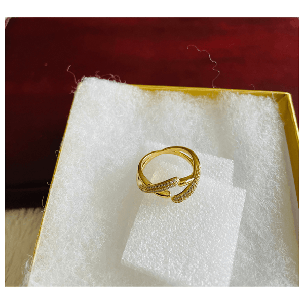 Gold plated Criss Cross Rhinestone Ring mambillia 